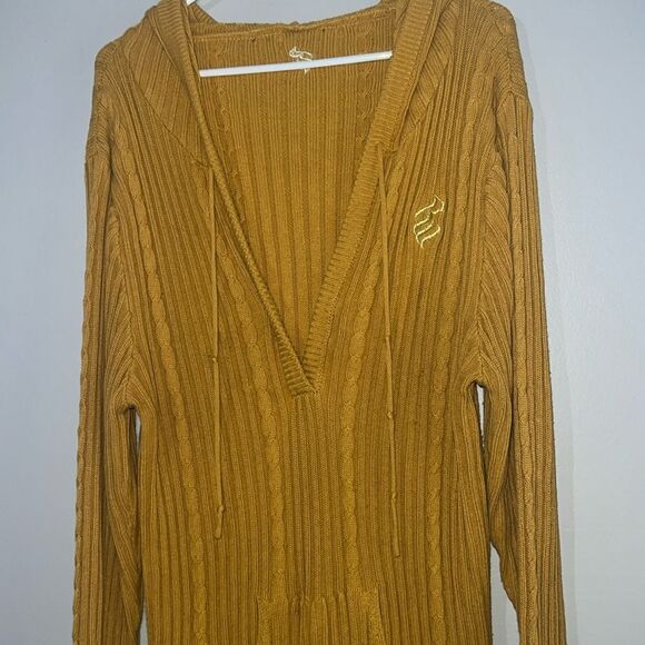 womens ROCAWEAR hooded sweater size medium - Picture 1 of 8
